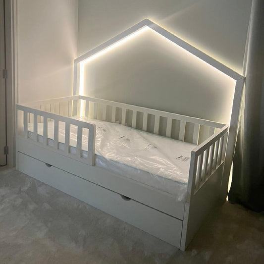 Montessori Full Size House Bed