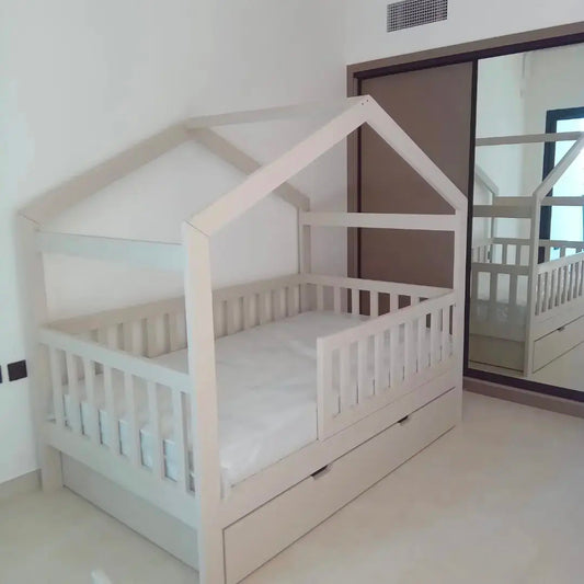 Kids bed with big drawer